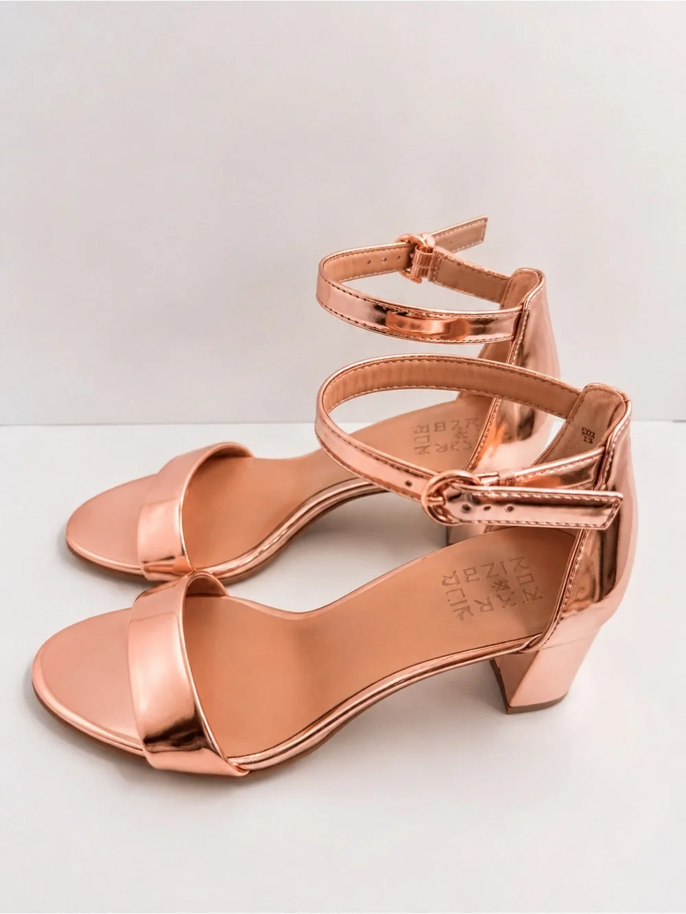 Naturalizer Vera Rose Gold Metallic Block Heel Sandals Women’s 6.5M NIB